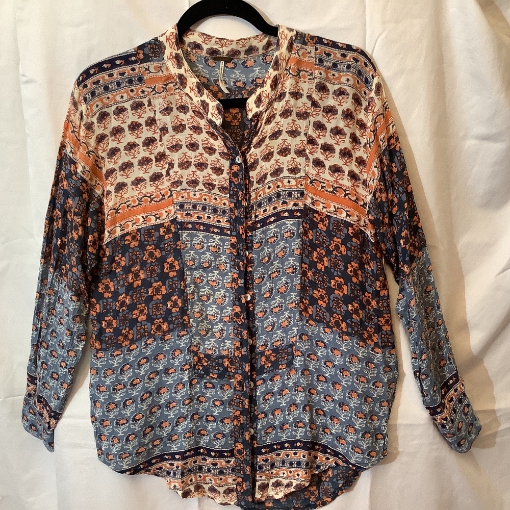 EUC Free People ladies‎ blouse size s/p blue orange cream long sleeve
